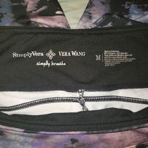 Vera Wang fitness capris